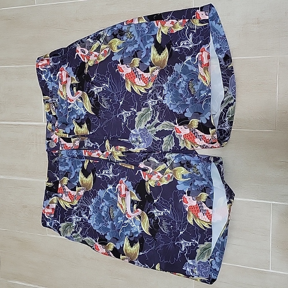 Robert Graham koi shorts sz 36
